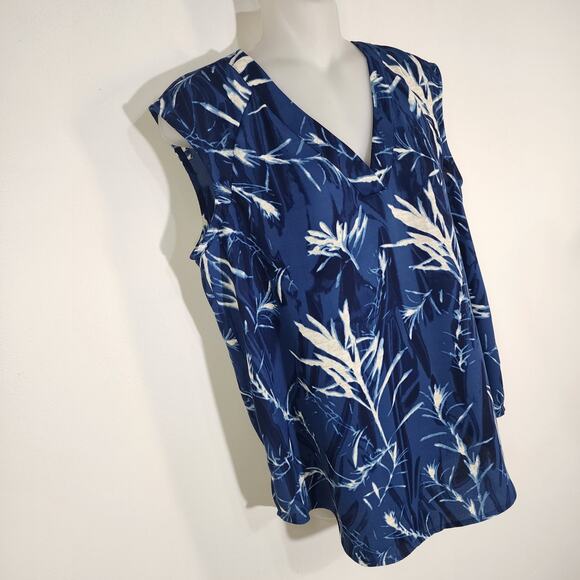 Nic+Zoe Womens Vintage Botanical Tank M Blue White Printed Woven V Neck Ragland - Picture 4 of 8